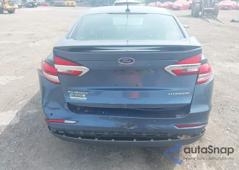 2019 Ford Fusion Energi Titanium из США, поврежденный, VIN 3FA6P0SU5KR228350